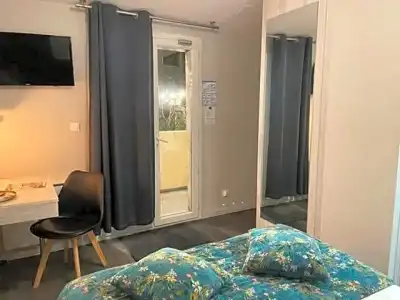 Hôtel ROSA - Bordeaux Centre Gare Saint Jean - 41