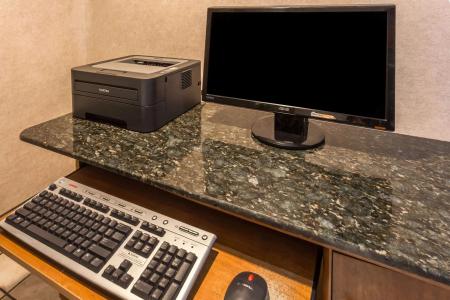 Howard Johnson by Wyndham Phoenix Airport/Downtown Area - 2