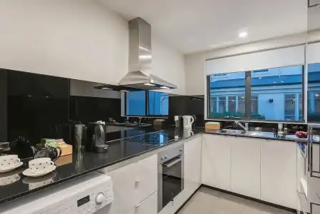 110 Hampden Apartments - 31