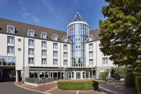 Lindner Dusseldorf Airport, part of JdV by Hyatt - 0