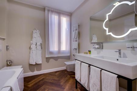 BW Premier Collection CHC Continental - 30