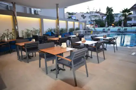Oasis Otel - 24