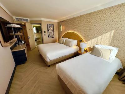 Mercure Chartres Est - 107