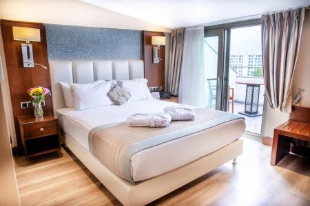 Grand Aras & Suites - 3