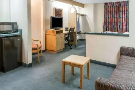Sleep Inn University - 50