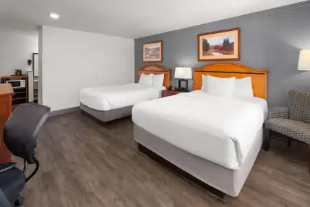 Baymont by Wyndham Durango - 5