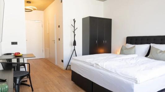 LÜTTES LOFT Boutique - 21