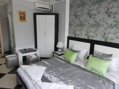 Lux Palace - 3
