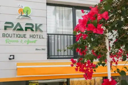 Park Rooms & Apart - 0