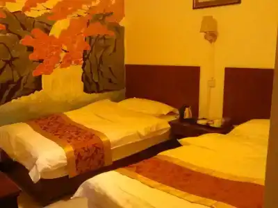 Eastwood Inn - 3