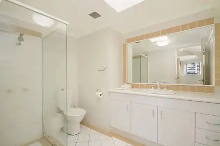 Blue Waters Apartments - 81