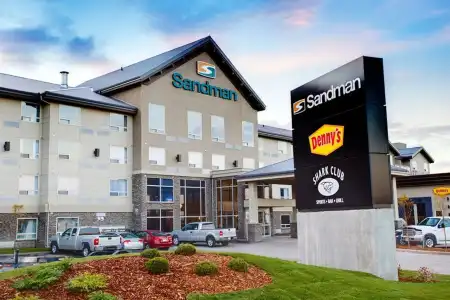 Sandman & Suites Calgary South - 0