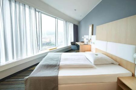 Premier Inn Wurzburg - 100