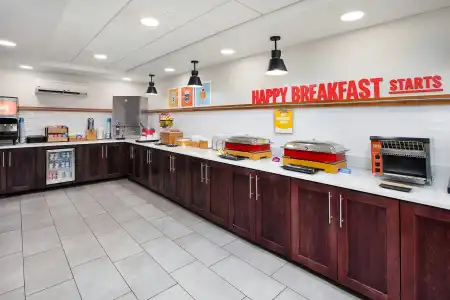 Hampton Inn Sioux Falls - 41