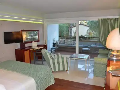 Augustus & Resort - 51