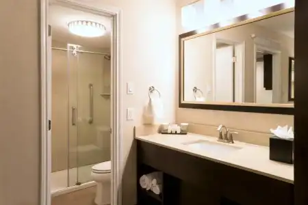 Embassy Suites Corpus Christi - 36