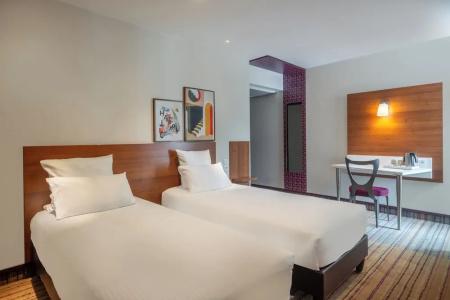 Spark By Hilton Lyon Ouest - 42