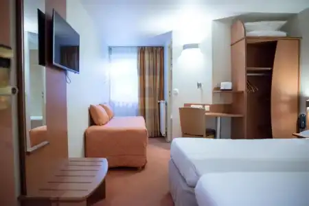 Hôtel Kyriad Rennes Nord - 66