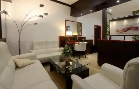 Grand - 121