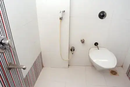 Kamran Residency - Near US Embassy - 19