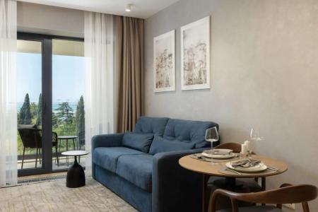 Gostinichnyij kompleks Grand Cascade - 108