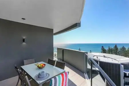 Ambience on Burleigh Beach - 148