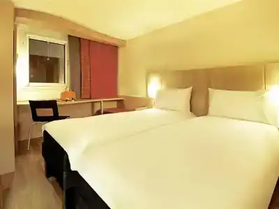B&B Düsseldorf-Hbf - 6