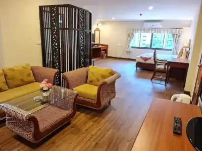 Sabai Inn - 62