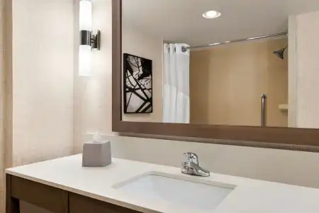 Holiday Inn Express Vancouver-Metrotown (Burnaby) by IHG - 75