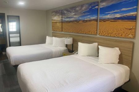 Days Inn by Wyndham El Paso West - 1
