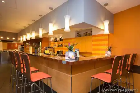 ibis Budapest Heroes Square - 13
