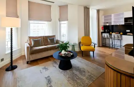 Cheval Harrington Court at South Kensington - 11