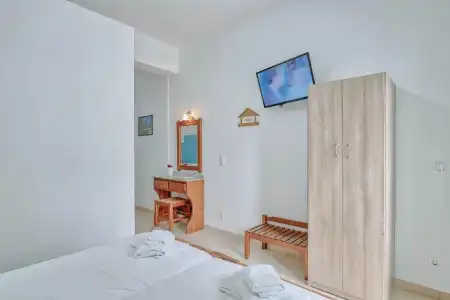 Pavlos Place - 122