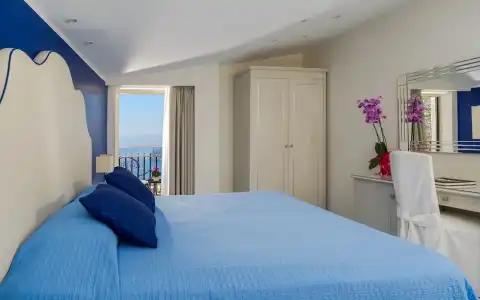 La Vue D'Or - 64