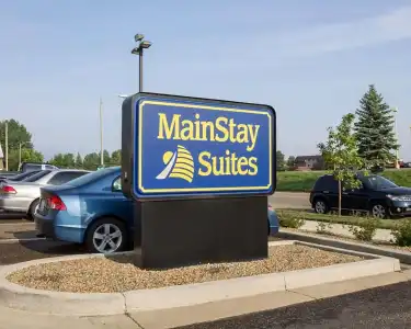 MainStay Suites Bismarck - 26