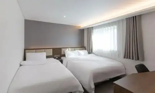 Busan Lounge 26 - 56