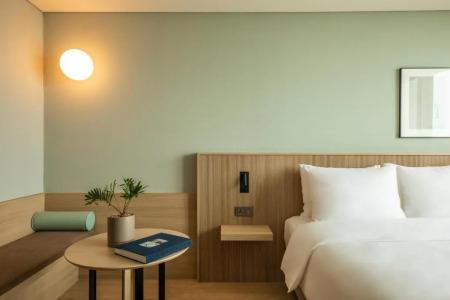 The Week & Resort - 4