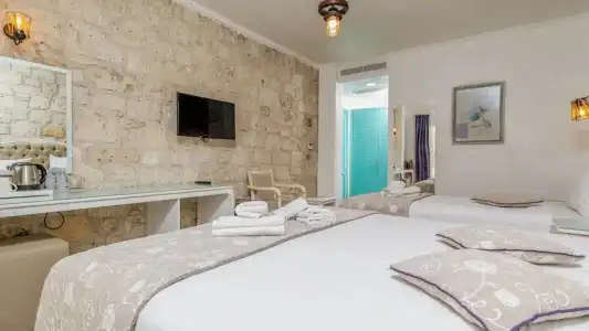 Avlu Alacati Butik Otel - 46