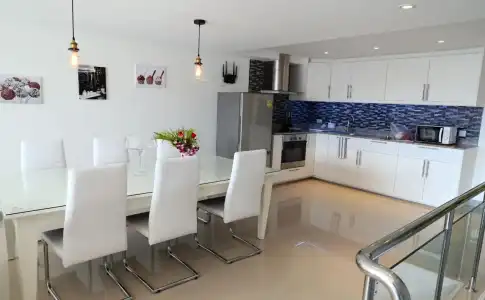 Swiss Villas Panoramic – Hillside Beach View - 29