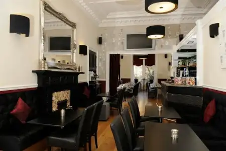 Revolver Edinburgh - 20