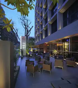 Hyatt Place Bangkok Sukhumvit 1 - 18