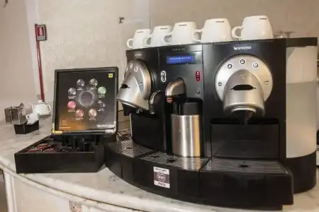 Ariston - 6