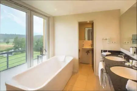 Best Western Premier Castanea Resort - 123
