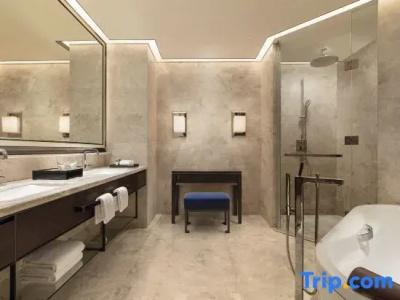 Sheraton Zhuhai - 170
