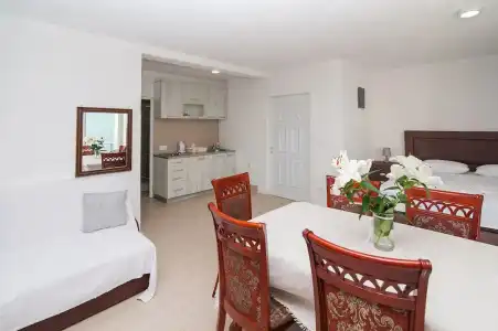 Open Sea Luxury Apartments - 19