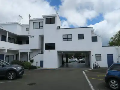 Shadzz Motel - 17