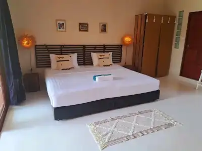 Laura's Guest House - adult only - - 5