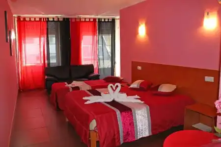 Monte Carlo Love Porto Guesthouse - 80