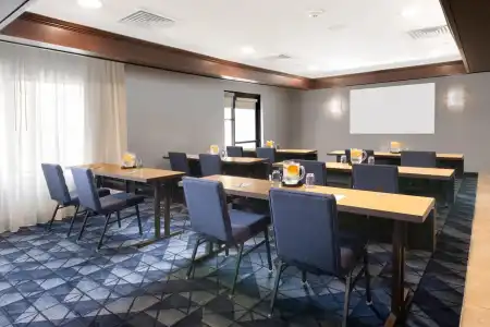 Courtyard by Marriott Dallas Plano in Legacy Park - 20