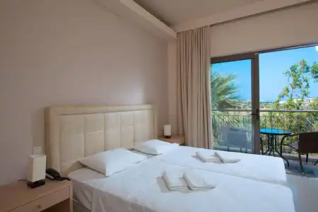 Oasis Beach Adults Only - 4